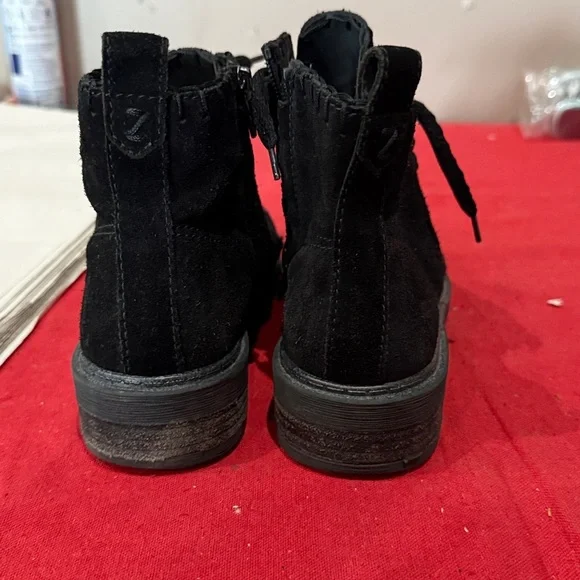 Zodiac Black Lace Up Boots - Picture 5 of 6